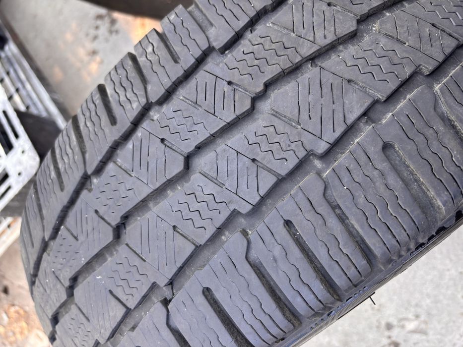 235/65/16 Michelin 2бр 2025
