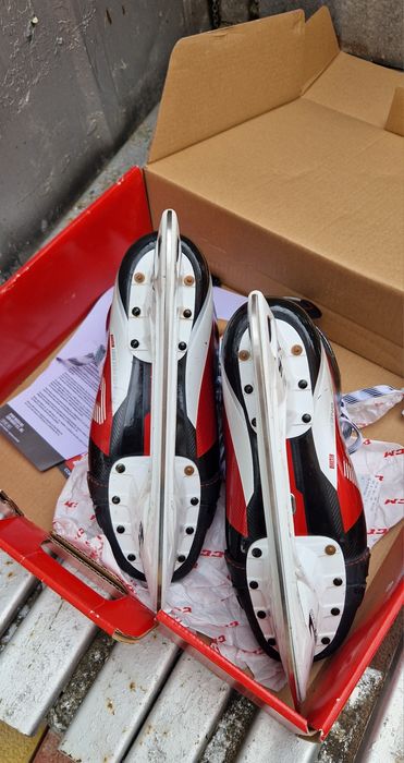 Кънки за лед CCM JETSPEED FT4 Pro, Blacksteel, No. 45