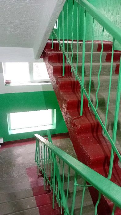 Продам 2ком.кв.во 2мкр.дом 24