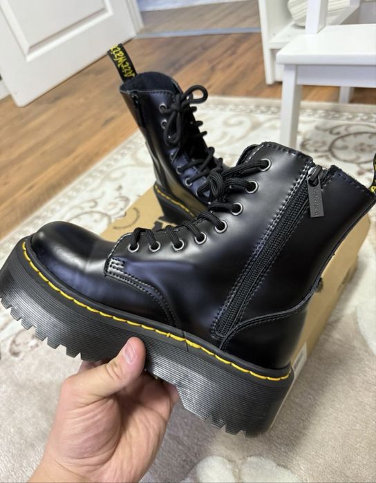 ghete Dr. Martens