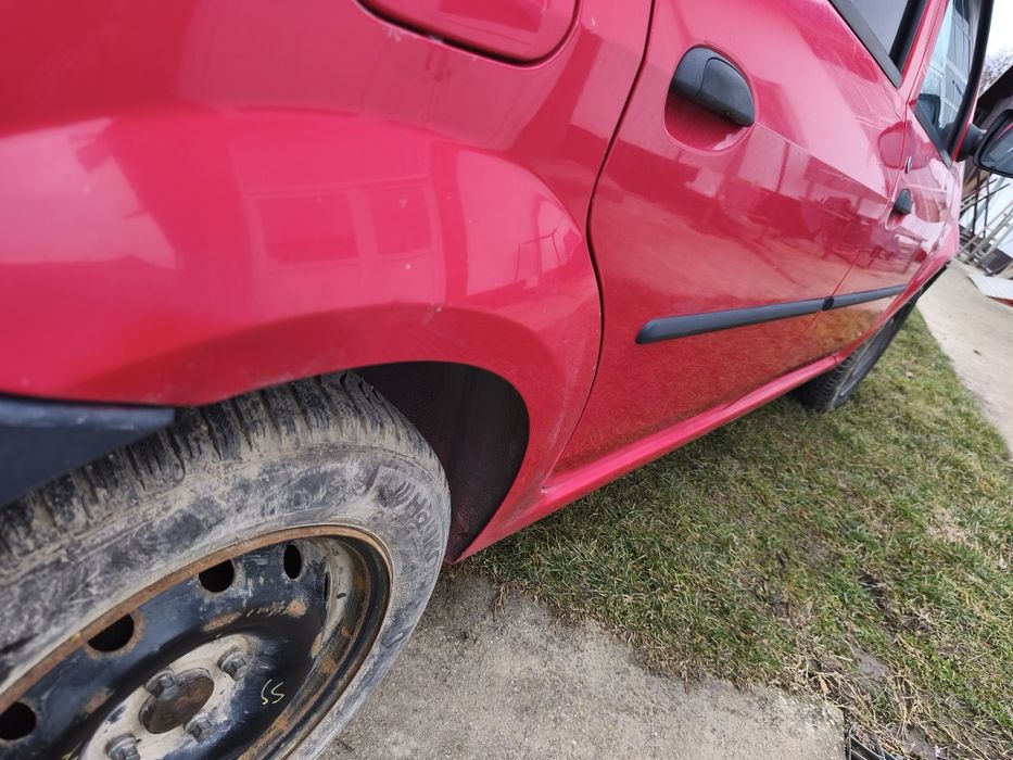 Vând Dacia Logan 1.4 2006