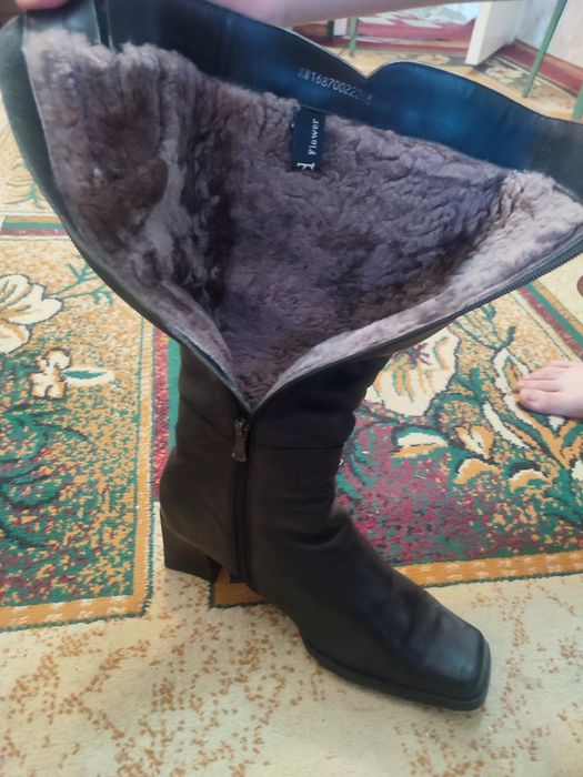 Кожаные сапоги 40 размер