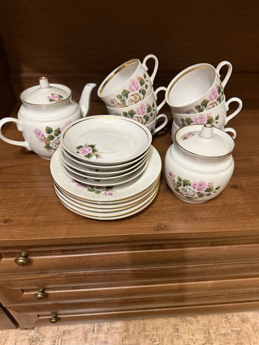 Продам чайный сервис на 6 персон