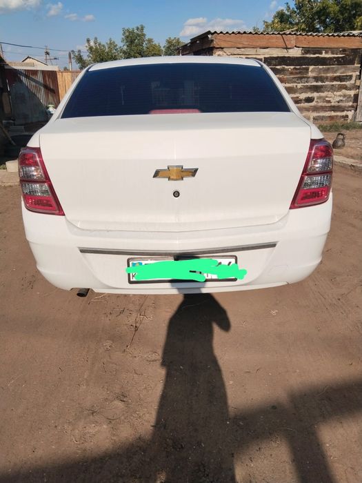 Продам машину шевроле кобальт