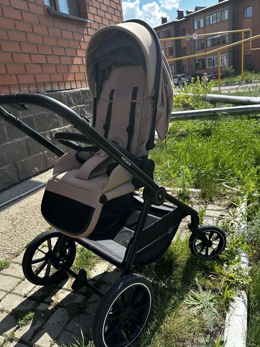 Продам детскую коляску-трансформер 2в1