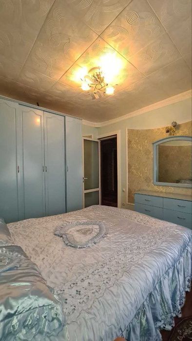 77-серия 3х ком квартира 4-этаже 6-веранда Адрес Вокзал 15-автопарк!!