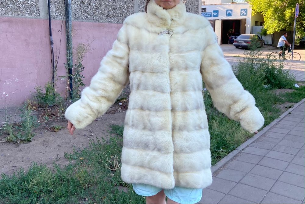 Норковая шуба пышная