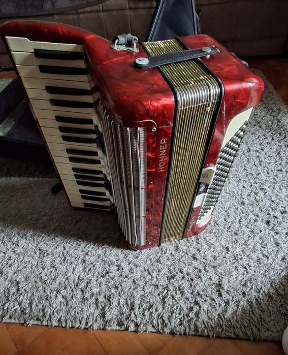 Acordeon HOHNER TANGO II M (de vanzare)