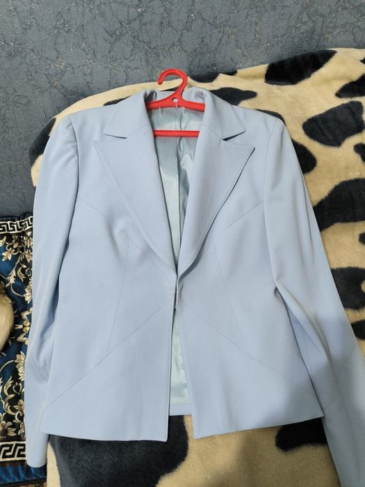 Пиджак и юбка в продаже!