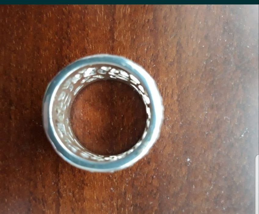 Inel Avon model deosebit