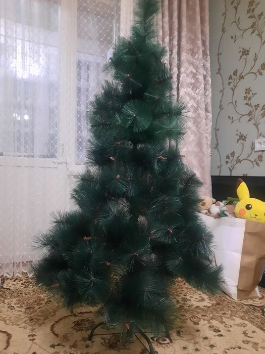 Продаётся ёлка пышная