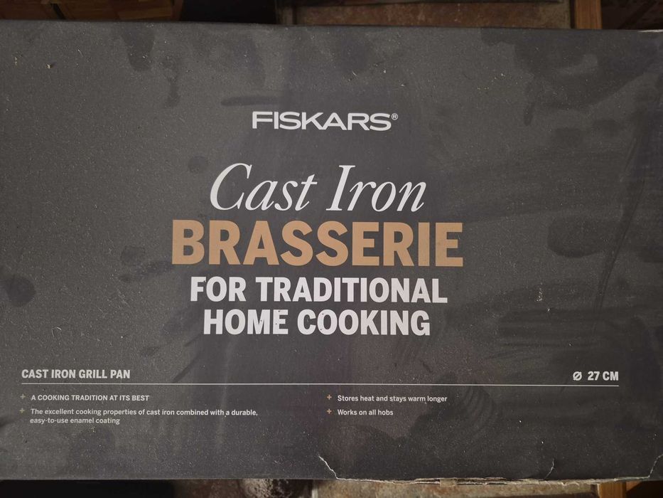 Tigaie grill din fontă Fiskars Brasserie – 27 cm