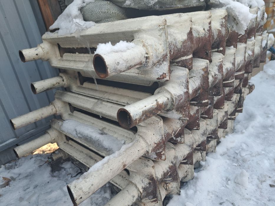 Продам батареи чугун