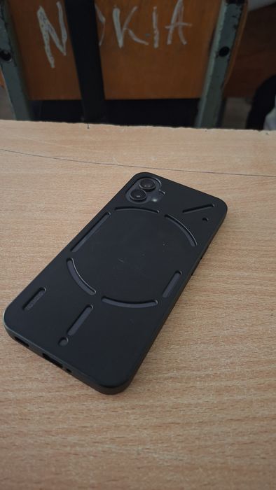 Продам/обменяю смартфон Nothing Phone (1)
