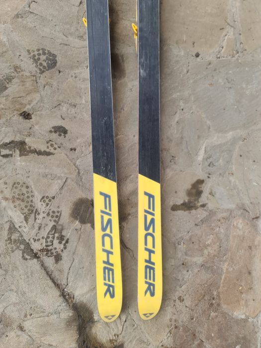 Schiuri Fischer carve 200cm + legături