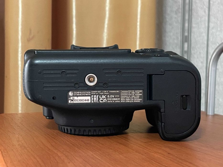 Фотоаппарат Canon EOS 6D Mark II Body