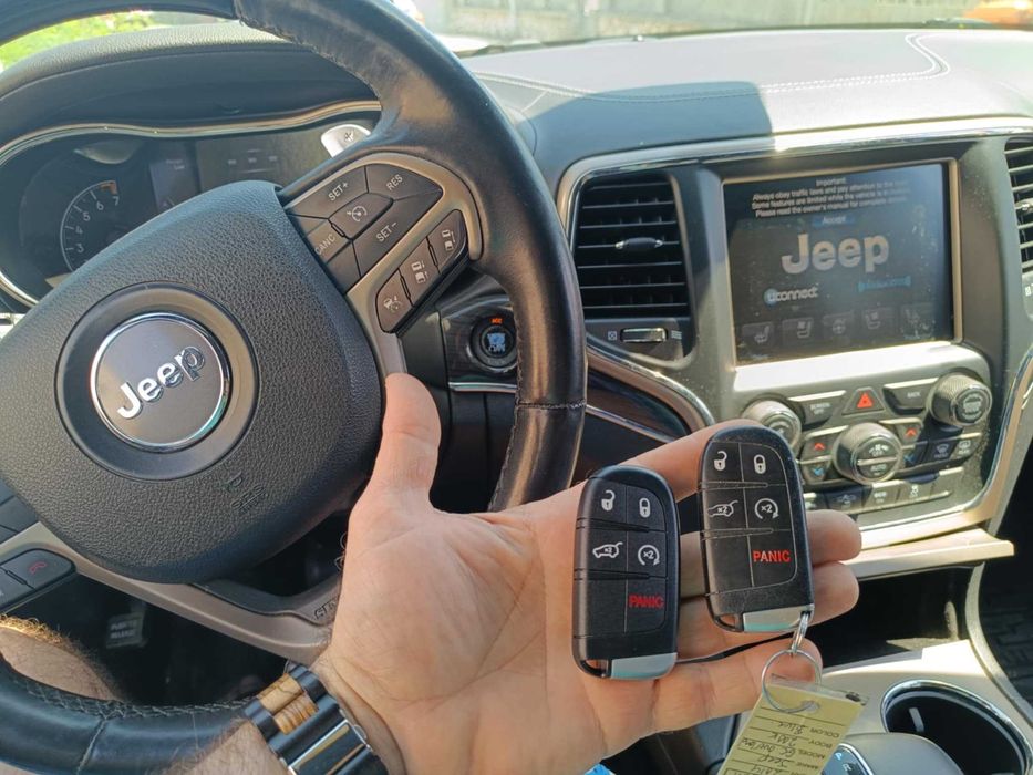 Автомобилни ключове, автоключарски услуги