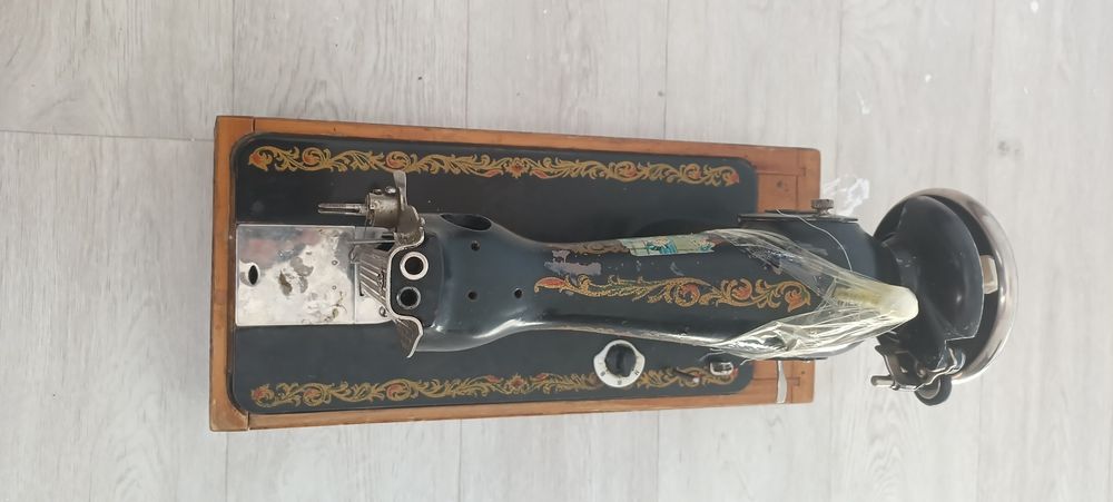 Швейная машина ручная