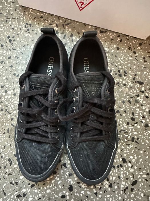 Дамски обувки GUESS