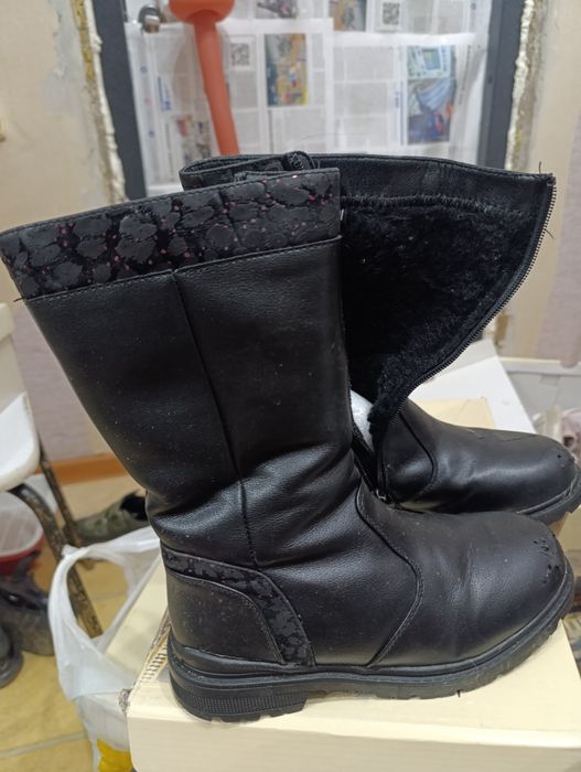 Срочно продам обувь для