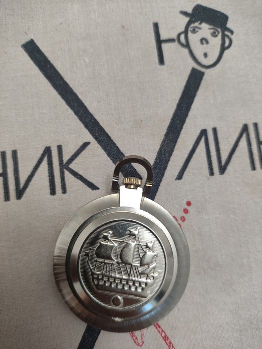 Часы позолоченые