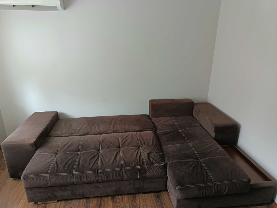 Разтегателен диван