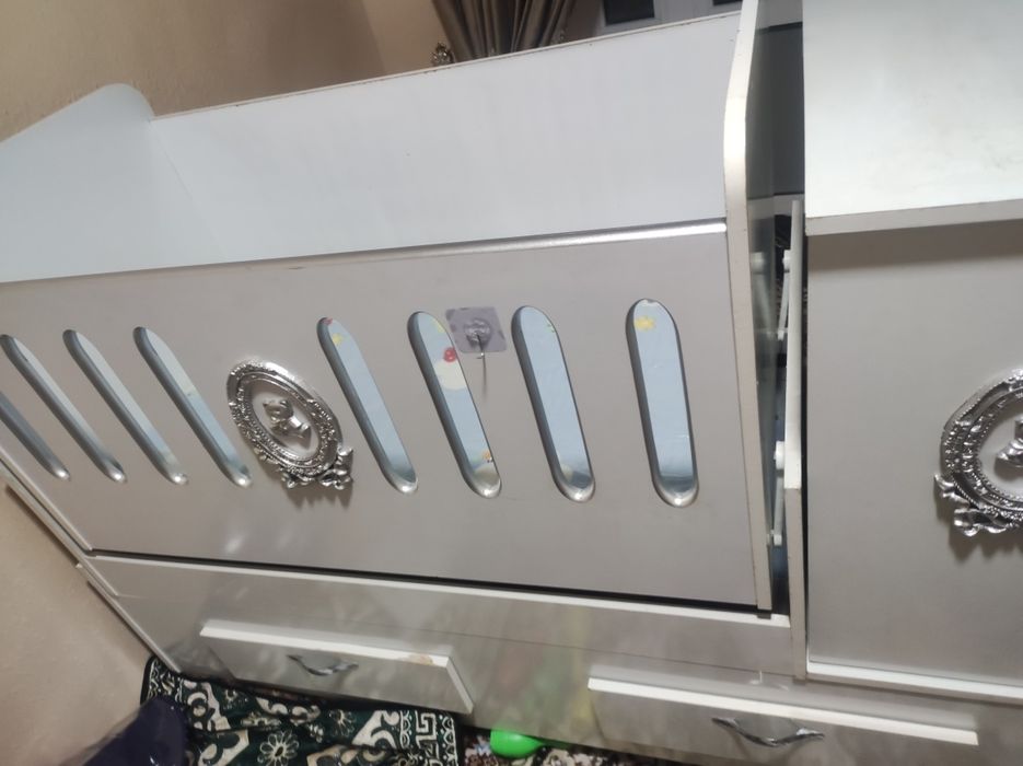 Bolalar mebeli sotiladi holati yangidey