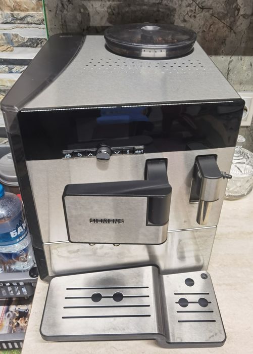 Кафемашинa  Siemens EQ8 Series 300
