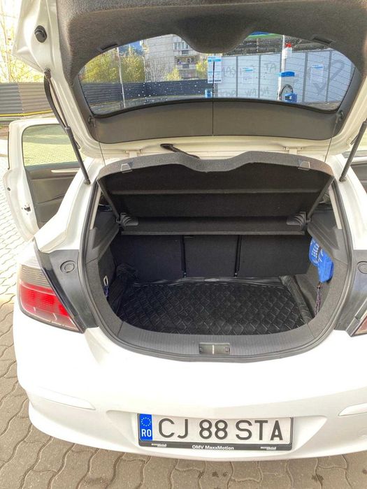 Opel astra GTC,an 2007