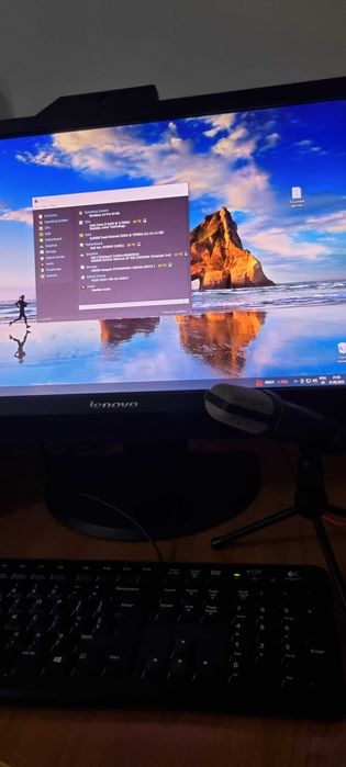 Vand pc cu tot cu monitor