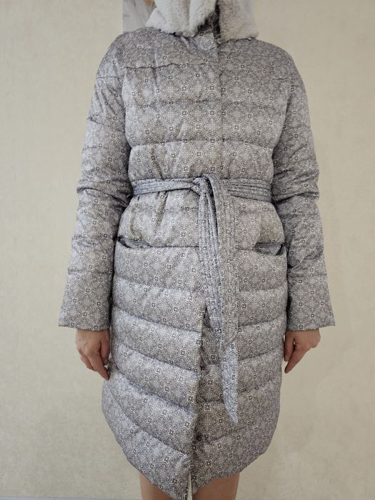 Пуховик размер 46