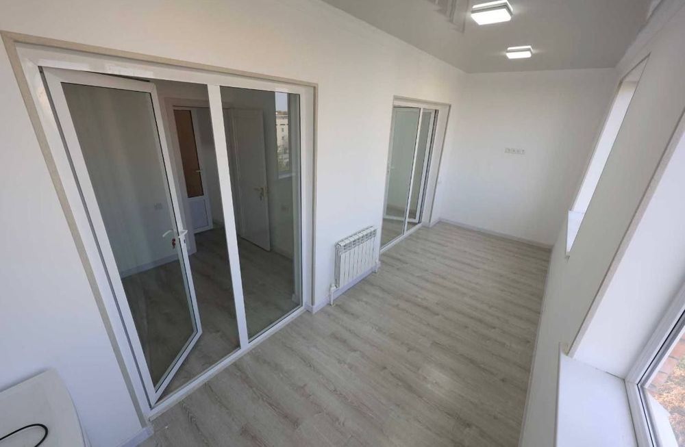 Продаётся 2ух комнатная переделанная в 3ёх Юнусабад 8 квартал