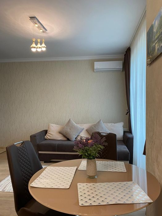 Apartamente de inchiriat
