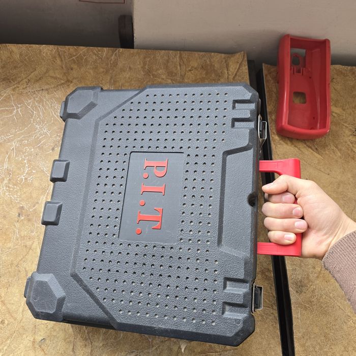 Шуруповерт батарейчный