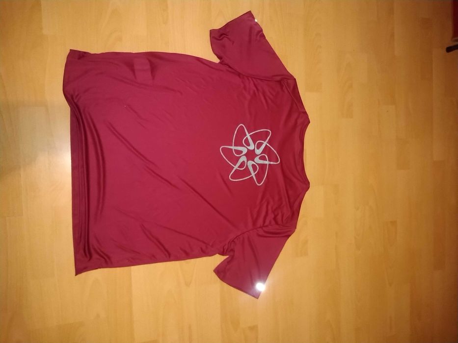 Тениска на Nike .