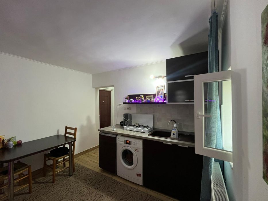 Apartament format din  doua garsoniere