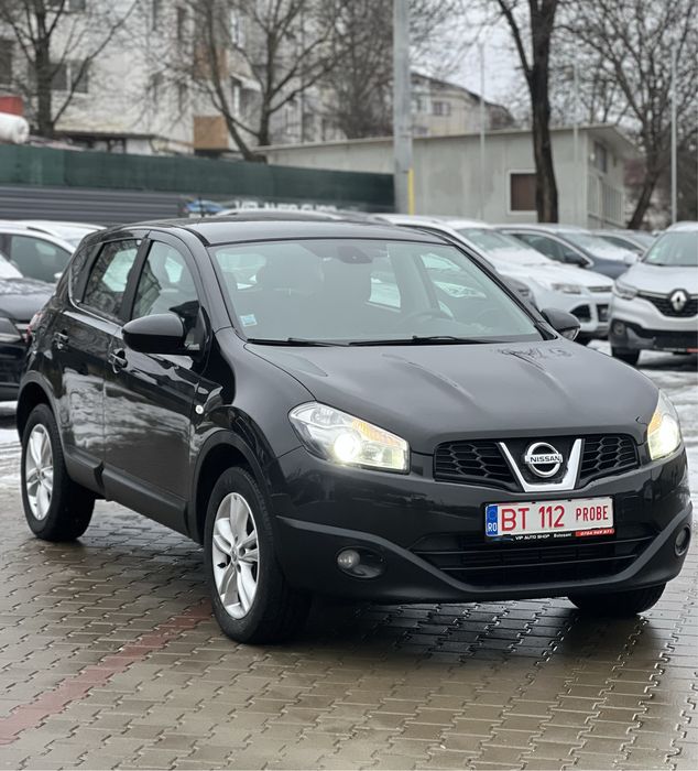 Nissan Qashqai 2013/ 1.5 dCi 110 CP/ EURO 5/ navigație/ LED/ PARC AUTO