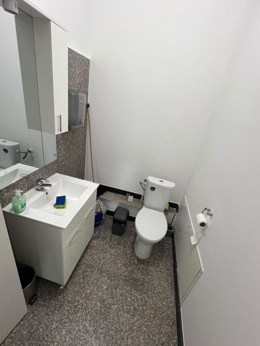 Birou de Inchiriat | Calea Moldovei ( blocurile verzi de la mall)
