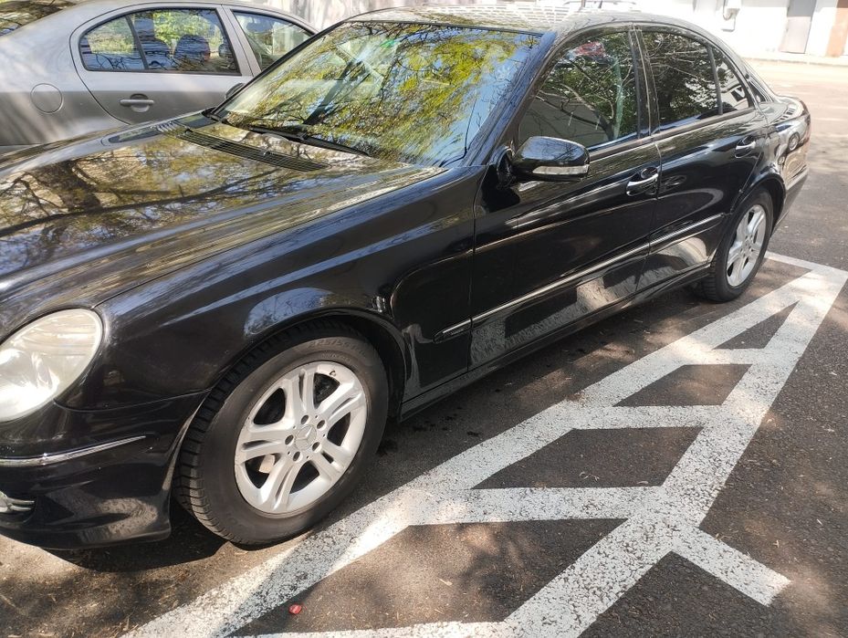 Urgent Vând Mercedes E-clase