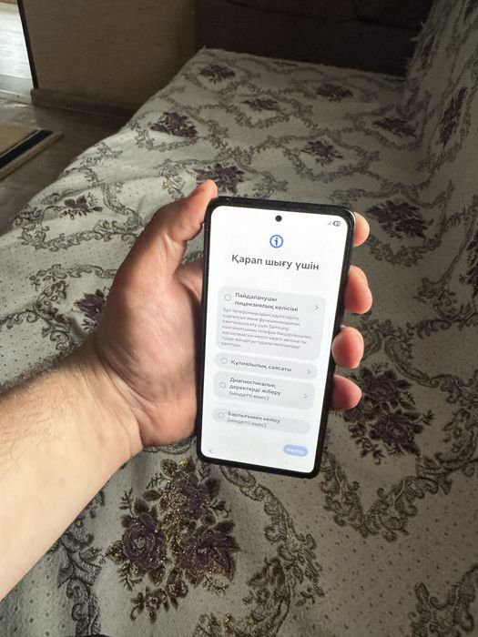 Продам телефон читать описание