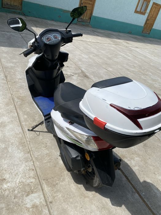 Мопед М8 состаяние новый