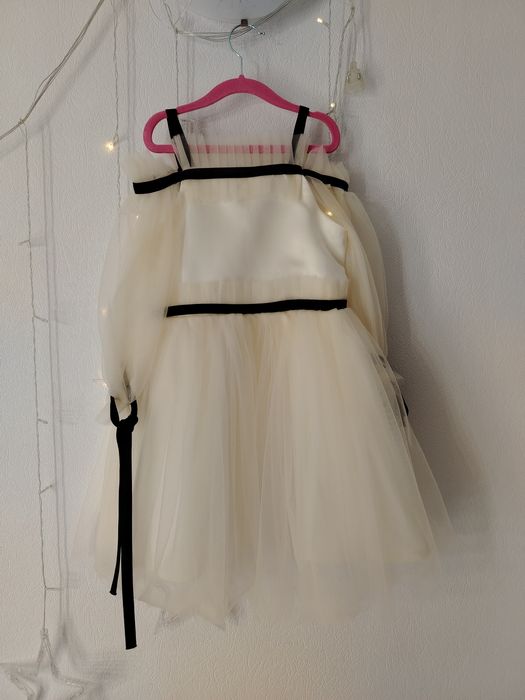 Продам красивое легкое платье