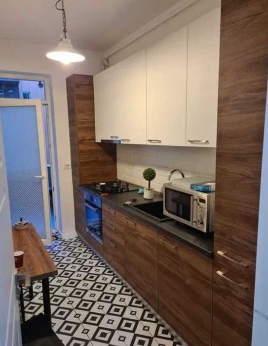 Дава се под наем Тристаен апартамент в Пловдив, Каменица 2 - 90 кв.м за 341.7 € - Снимка #2