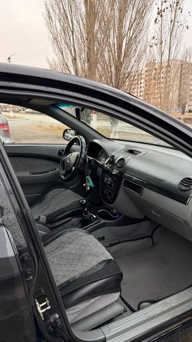 Продам Шевроле Лачетти