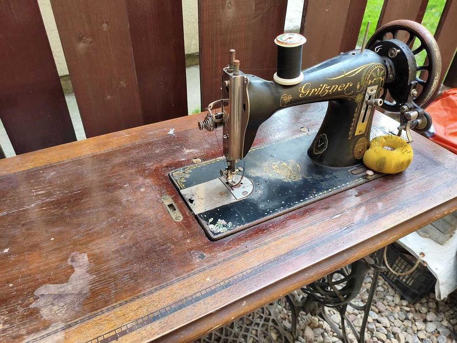Masina de cusut Gritzner vintage de colectie