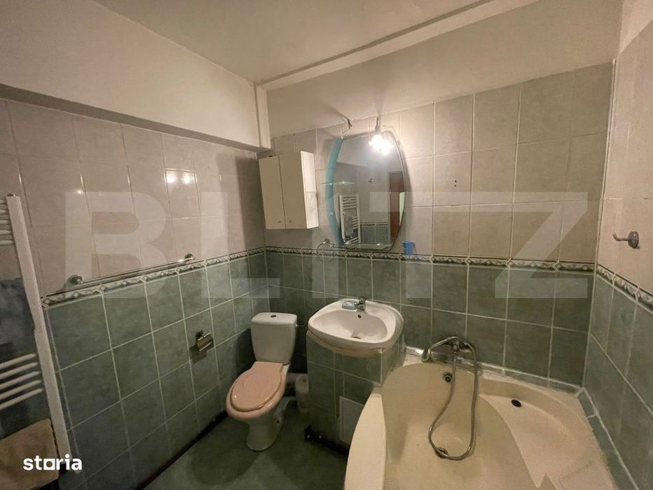 Apartament 3 camere,  73 mp totali, zona 1 Mai-Pelendava