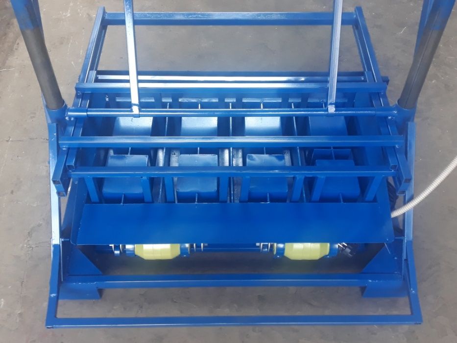 Станок для шлакоблока и пескоблока!