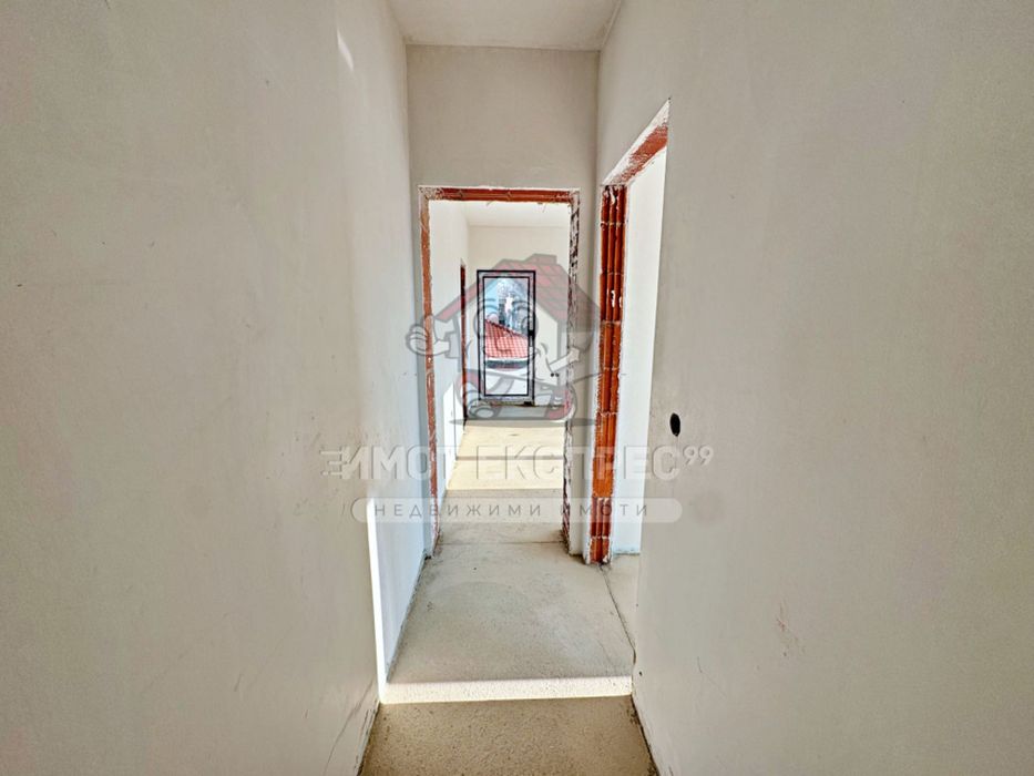 Продава се Тристаен апартамент в Асеновград - 137 кв.м за 1022 €/кв.м - Снимка #11