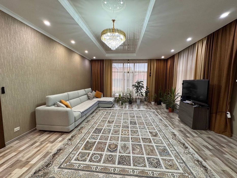 Продам коттедж в центре кшт