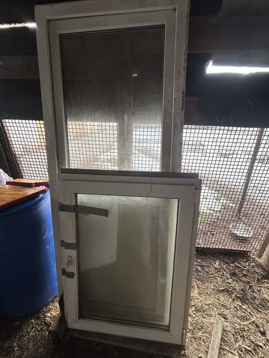 Vand geam, usa balcon si usa de intrare